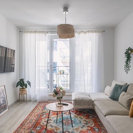 Corvin Apartment With Balcony And Ac Βουδαπέστη Εξωτερικό φωτογραφία