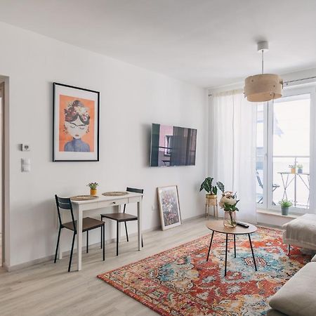 Corvin Apartment With Balcony And Ac Βουδαπέστη Εξωτερικό φωτογραφία
