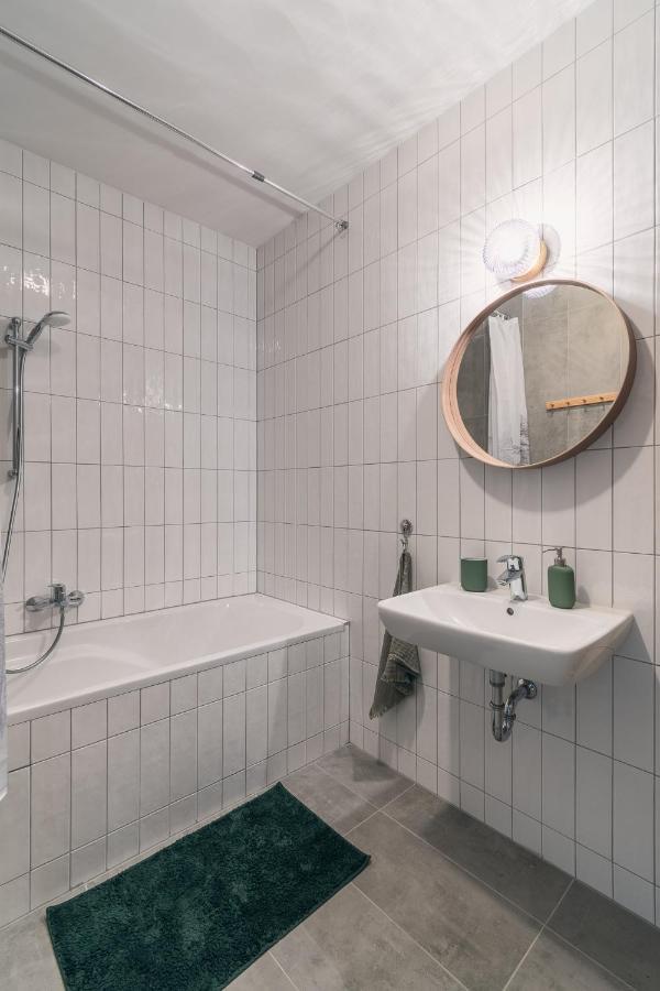 Corvin Apartment With Balcony And Ac Βουδαπέστη Εξωτερικό φωτογραφία
